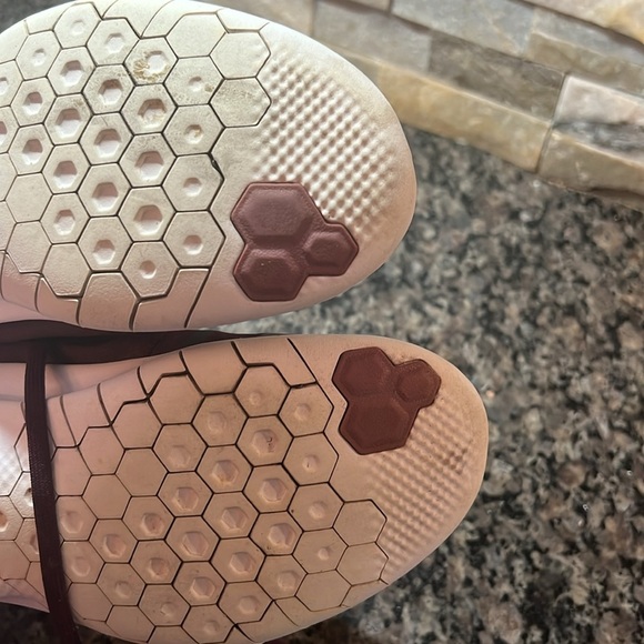 Nike maroon women’s Flex 7.5 - Picture 8 of 9